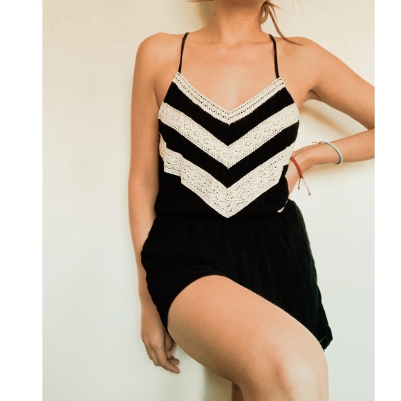 Socialite Pants - NWT TIlly’s socialite Small Boho Romper